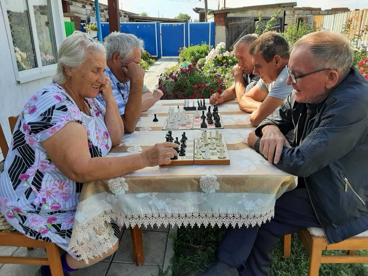Саратовские пенсионеры выявили сильнейшего на шахматной доске Саратовские пенсионеры выявили сильнейшего на шахматной доске